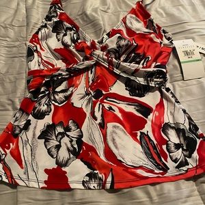 Women’s swimsuit top